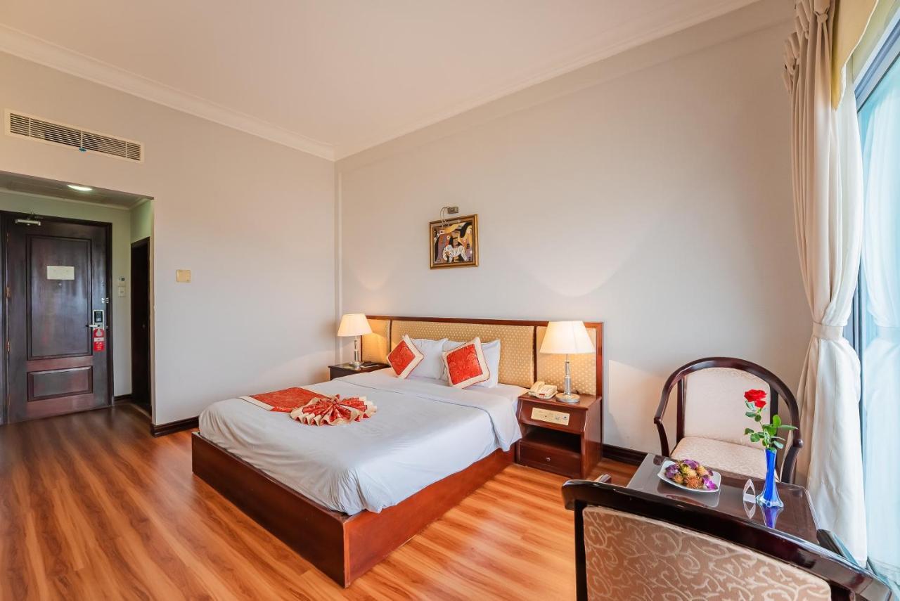 Seagull Hotel Куїнон Екстер'єр фото