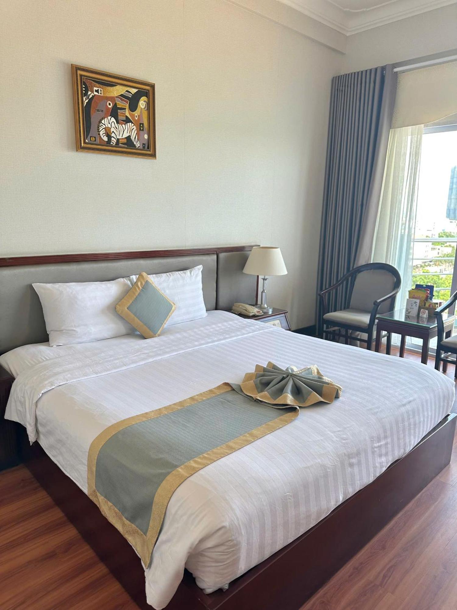 Seagull Hotel Куїнон Екстер'єр фото