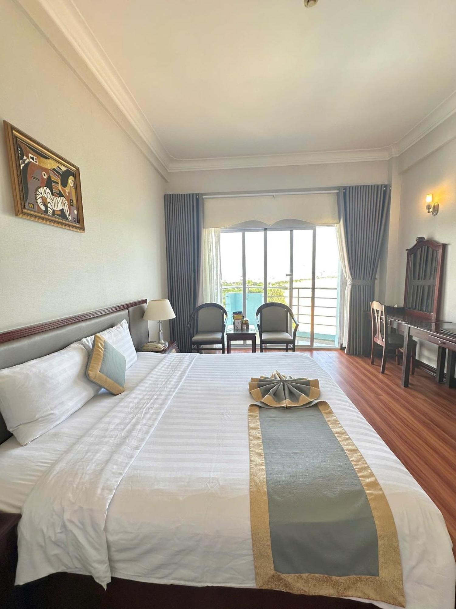 Seagull Hotel Куїнон Екстер'єр фото